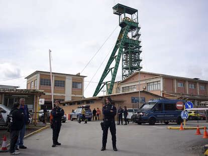 3 geologists die as tunnel collapses in Spanish potash mine